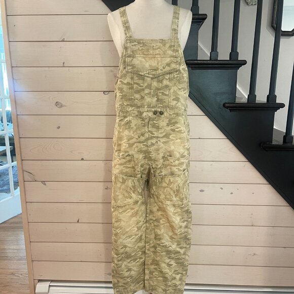 013 Free People We the Free The Way it Goes Harem Overalls NWT Camo Size Small - Picture 5 of 8